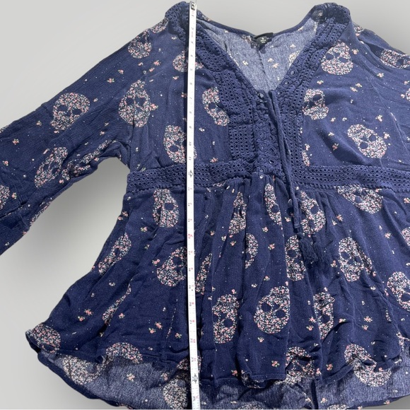 Torrid Blue Top Skulls Graphic - Picture 9 of 16